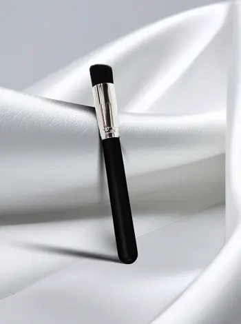 Angled Eyeshadow Brush