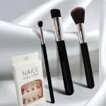 Beauty Essentials Gift Kit – 3 Makeup Brushes + Nail Set