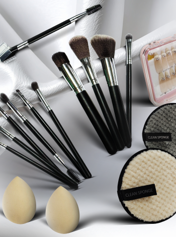 Complete Makeup Tool Set – Brushes, Blenders, Clean Pads & Nail Kit