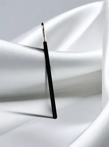 Pointed Lip Brush